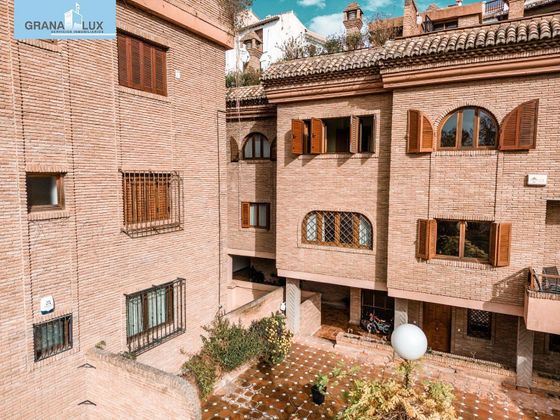 Foto 1 de Chalet en venta en San Matías - Realejo de 5 habitaciones con terraza y piscina