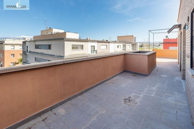 Foto 2 de Ático en venta en Santa Fe de 2 habitaciones con terraza y garaje