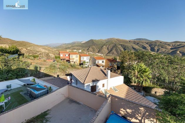 Foto 2 de Casa adossada en venda a Cenes de la Vega de 4 habitacions amb terrassa i garatge