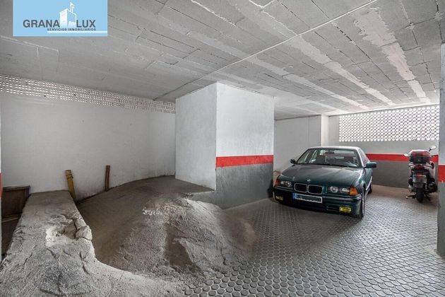 Foto 2 de Venta de garaje en Cenes de la Vega de 96 m²