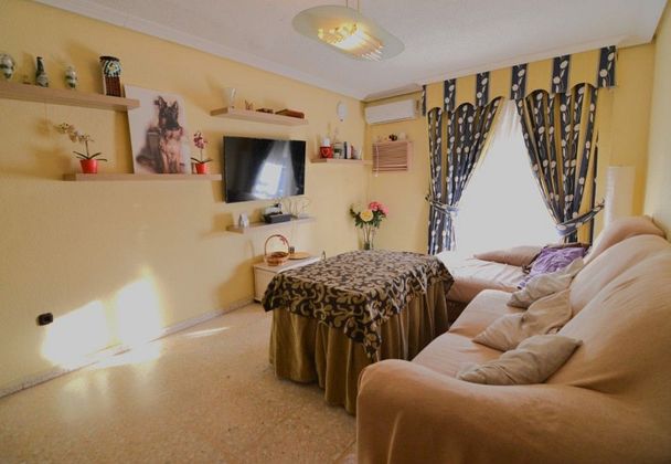 Foto 2 de Pis en venda a Rinconada (La) de 3 habitacions amb balcó