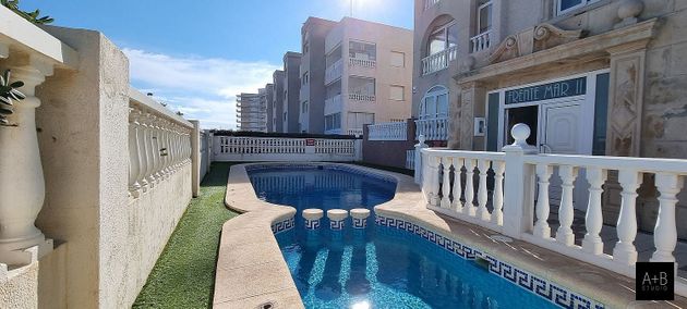 Foto 1 de Pis en venda a El Perelló - Les Palmeres - Mareny de Barraquetes de 3 habitacions amb terrassa i piscina