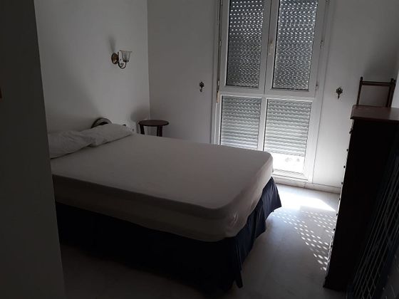 Foto 2 de Piso en venta en paseo Guardia Civil Antonio Molina de 2 habitaciones con terraza y piscina
