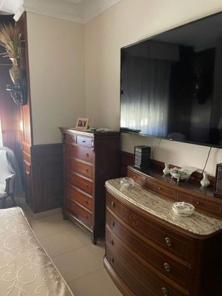 Foto 2 de Pis en lloguer a Melilla de 6 habitacions amb mobles i aire acondicionat