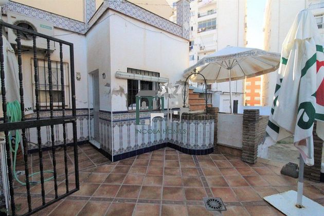 Foto 1 de Casa adossada en venda a El Candado - El Palo de 3 habitacions amb terrassa i aire acondicionat