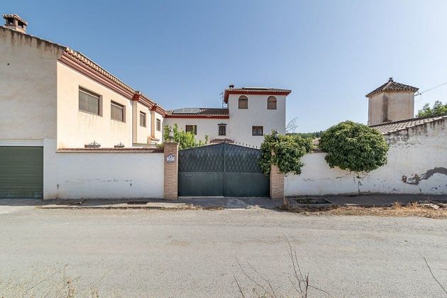 Foto 2 de Casa rural en venta en Santa Fe de 5 habitaciones con piscina y garaje