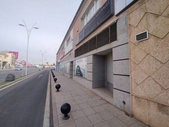 Foto 1 de Local en venda a carretera Torrecárdenas de 204 m²