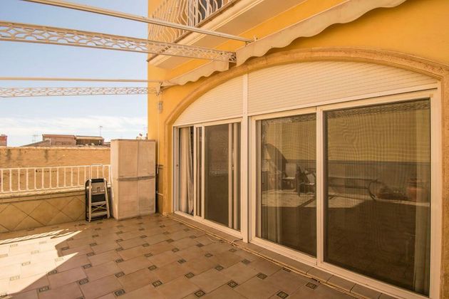 Foto 1 de Casa en venda a Benaguasil de 4 habitacions amb terrassa i garatge