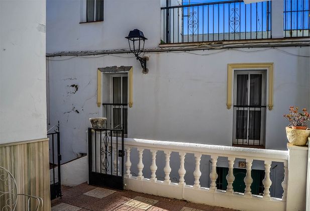 Foto 2 de Casa en venda a calle Estación de 6 habitacions amb terrassa i calefacció