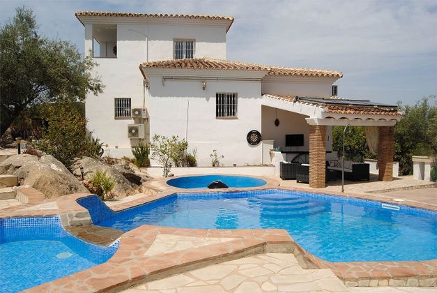 Foto 1 de Casa en venda a vía de 4 habitacions amb terrassa i piscina