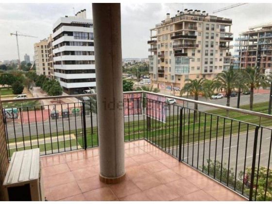 Foto 1 de Venta de piso en Juan de Borbón - La Flota de 3 habitaciones con terraza y piscina
