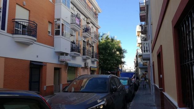 Foto 1 de Piso en venta en Isla Cristina ciudad de 3 habitaciones con terraza y balcón