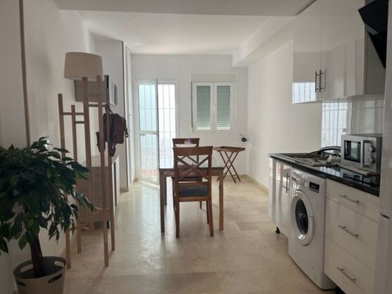 Foto 1 de Alquiler de piso en Aznalcázar de 1 habitación con terraza y muebles