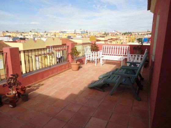Foto 1 de Casa en venta en Zona Avda. Juan de Diego - Parque Municipal  de 3 habitaciones con terraza y aire acondicionado