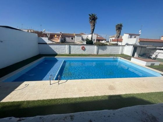 Foto 1 de Casa en venta en Gines de 3 habitaciones con terraza y piscina