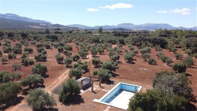 Foto 1 de Casa rural en venda a Ronda de 2 habitacions amb terrassa i piscina