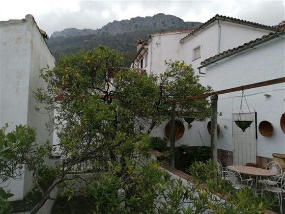 Foto 2 de Casa en venda a Benadalid de 5 habitacions amb terrassa