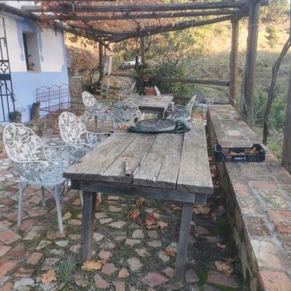 Foto 2 de Casa rural en venda a Istán de 2 habitacions amb terrassa i jardí