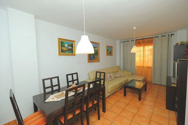 Foto 2 de Casa en venda a Nueva Alcalá de 4 habitacions amb terrassa i garatge