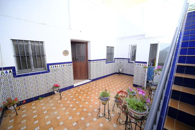 Foto 1 de Xalet en venda a Centro - Alcalá de Guadaira de 3 habitacions i 110 m²