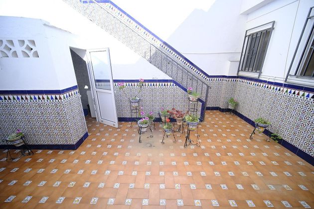 Foto 2 de Venta de chalet en Centro - Alcalá de Guadaira de 3 habitaciones y 110 m²