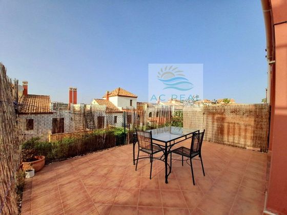 Foto 2 de Casa adossada en venda a Costa Esuri de 2 habitacions amb terrassa i piscina