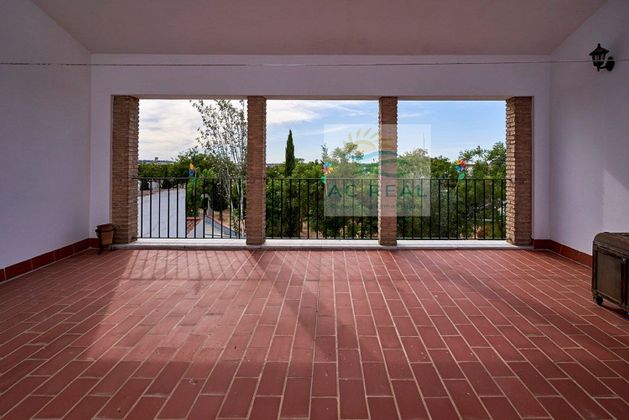 Foto 2 de Casa en venda a calle Castillo de 4 habitacions amb garatge i aire acondicionat