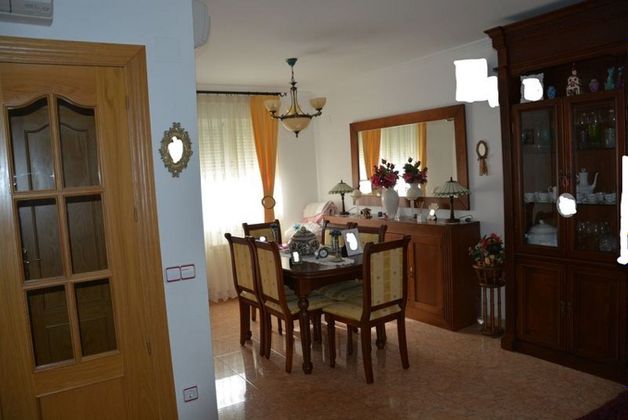 Foto 1 de Venta de casa adosada en calle Úbeda de 4 habitaciones con terraza y aire acondicionado