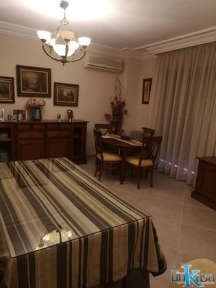 Foto 1 de Pis en venda a Linares de 6 habitacions amb balcó i aire acondicionat