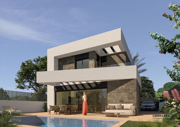 Foto 1 de Casa en venda a plaza de 3 habitacions amb terrassa i piscina
