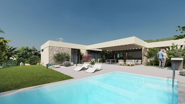 Foto 1 de Casa en venda a calle Vial Mosa Trajectum de 4 habitacions amb terrassa i piscina