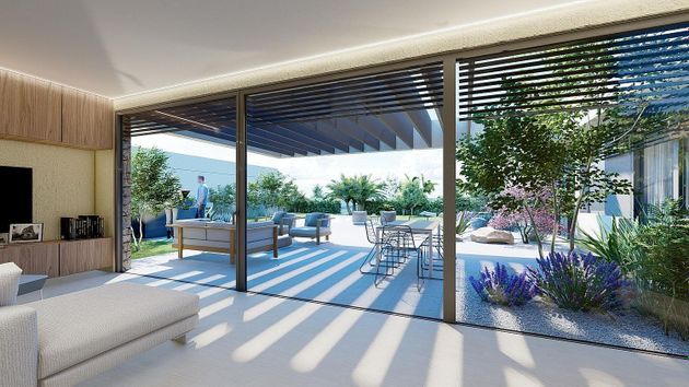 Foto 2 de Casa en venda a calle Vial Mosa Trajectum de 4 habitacions amb terrassa i piscina