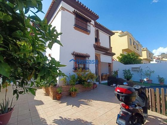 Foto 1 de Casa en venda a Puerto de la Torre - Atabal de 4 habitacions amb terrassa i jardí