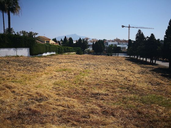 Foto 2 de Venta de terreno en Paraíso - Atalaya- Benamara de 1308 m²