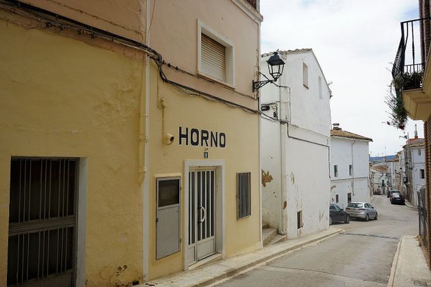Foto 1 de Casa adossada en venda a calle San Sebastián de 5 habitacions amb terrassa