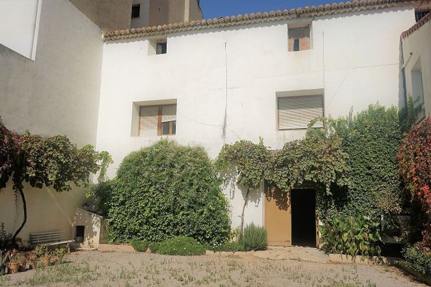 Foto 1 de Casa adossada en venda a calle San Agustin de 6 habitacions amb garatge
