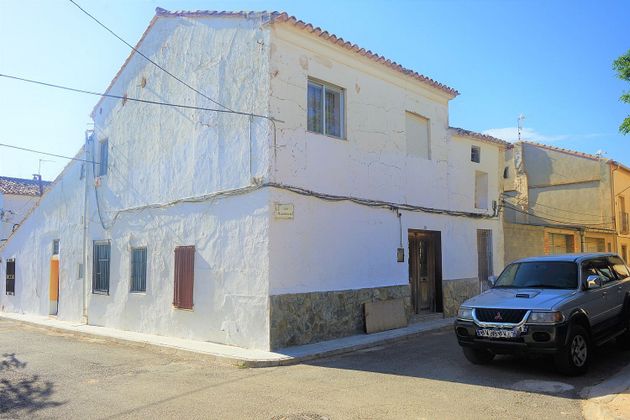 Foto 2 de Casa adosada en venta en calle Marcelinete Eufemia de 4 habitaciones con calefacción