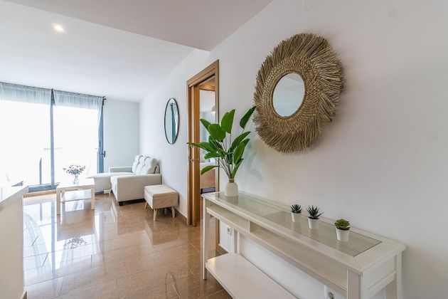 Foto 1 de Alquiler de piso en calle De L'enginyer Balaguer de 1 habitación con garaje y muebles