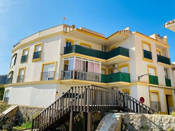 Foto 1 de Piso en venta en Vélez de Benaudalla de 2 habitaciones con terraza y aire acondicionado