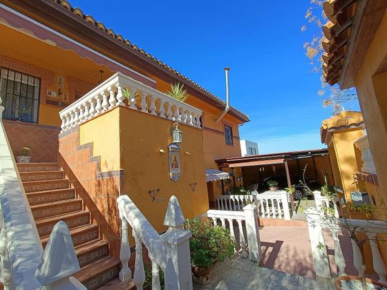 Foto 2 de Venta de casa en San Miguel de 5 habitaciones con terraza y piscina