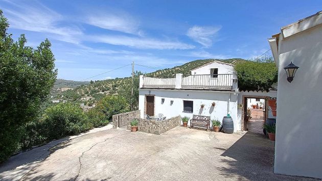 Foto 1 de Casa rural en venda a carretera De Priego de 6 habitacions amb terrassa i piscina