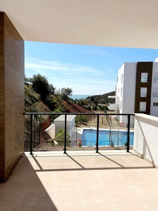 Foto 1 de Pis en lloguer a El Candado - El Palo de 2 habitacions amb terrassa i piscina