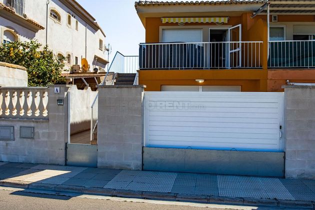 Foto 1 de Casa adossada en venda a calle Burgera de 3 habitacions amb terrassa i aire acondicionat