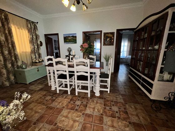 Foto 2 de Casa en venda a Centro - Doña Mercedes de 4 habitacions amb terrassa i garatge