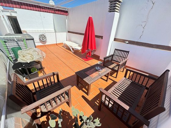 Foto 1 de Dúplex en venda a calle León de 3 habitacions amb terrassa i balcó