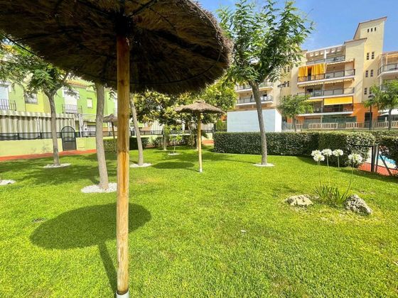 Foto 2 de Àtic en venda a avenida Castilla de 3 habitacions amb terrassa i piscina