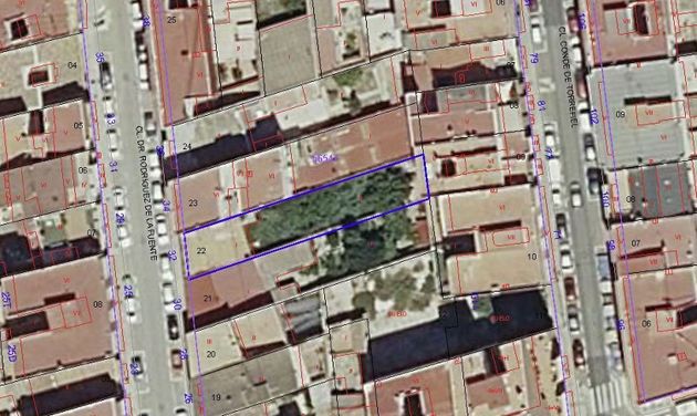 Foto 1 de Venta de terreno en calle Rodriguez de la Fuente de 270 m²