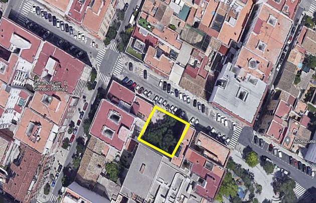 Foto 2 de Venta de terreno en calle Miguel Hernandez de 365 m²