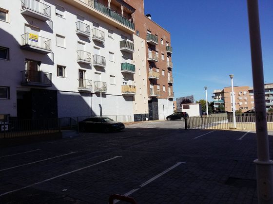 Foto 1 de Pis en venda a calle Comarca de Las Hurdes de 3 habitacions amb garatge i jardí