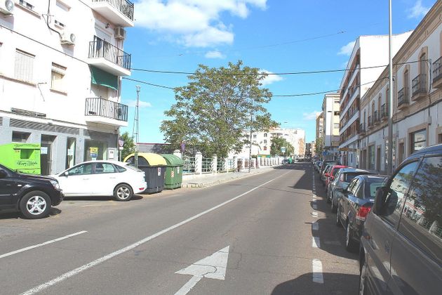 Foto 2 de Local en lloguer a calle Marquesa de Pinares amb aire acondicionat